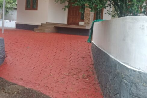 House for Sale in Valavoor (Near Mankkomb Bhagavathi Temple), Pala, Vallichira